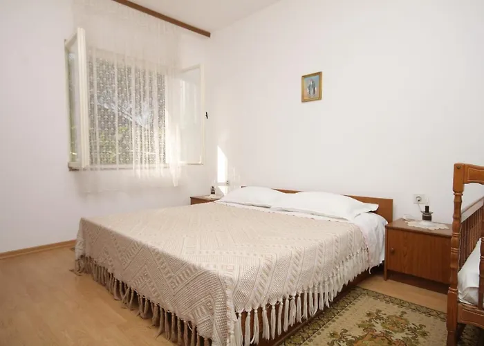 With Parking Space Kukljica, Ugljan - 8277 Apartmán *